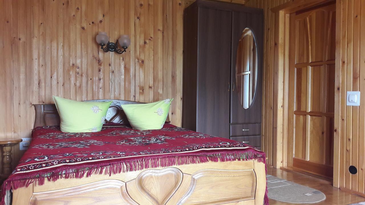 U Romana Yaremche Luaran gambar